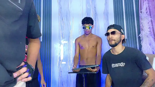 Czat XXX na żywo – Boy_Rock_xx