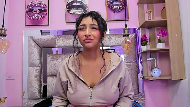sharlot_frox লাইভ XXX চ্যাট