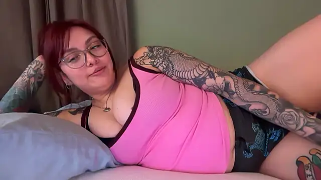 naya_pumpkin's Live XXX Chat