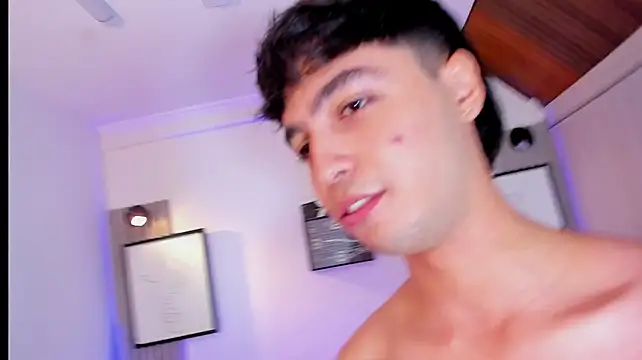 عرض كام Hot_GuysW