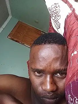 African_gent_45 Adlı Modelin Canlı XXX Sohbeti
