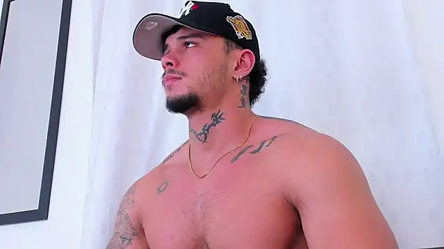 XXX chat uživo modela NoahhBrown