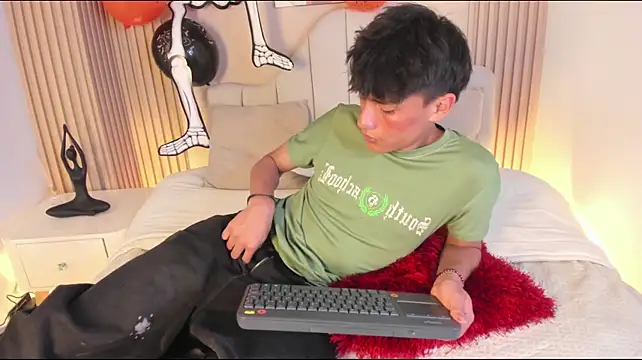 Онлайн чат XXX Im_Tian_