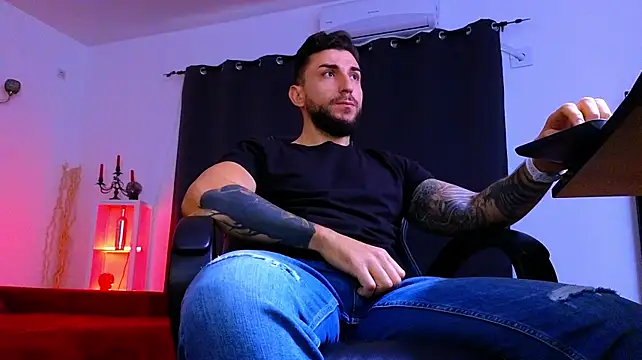 MightyAaron66 라이브 XXX 채팅