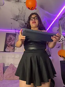 kylievoosx Chat XXX live