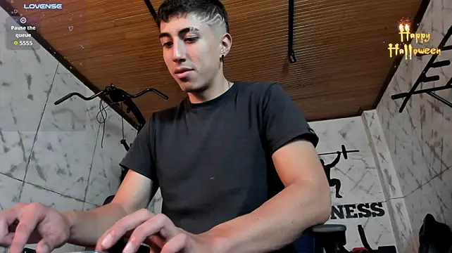 XXX chat uživo modela Gerard_evans_