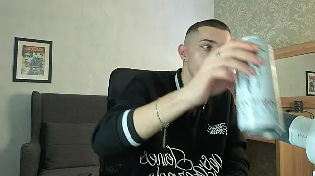 KaydenDrew Chat XXX in diretta