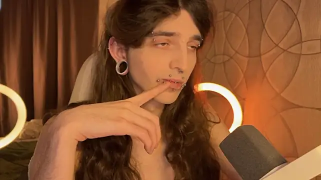 XXX chat uživo modela Kriisp
