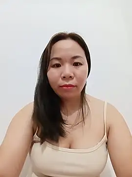 Xia-fengn Live XXX chat