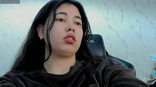 Diara_1an Adlı Modelin Canlı XXX Sohbeti