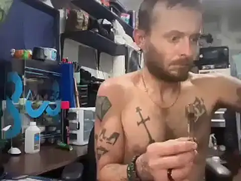 CloudDadddyyy's Live XXX Chat
