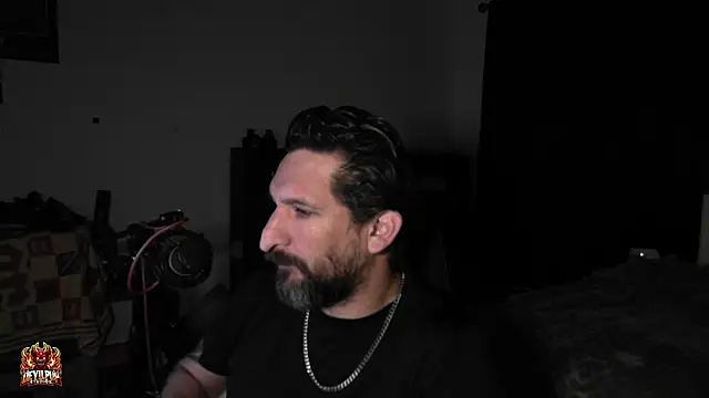 DevilPup75_ webcam show