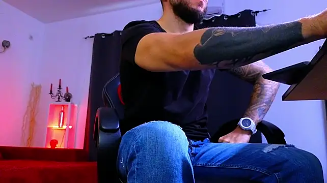 XXX chat uživo modela MightyAaron66
