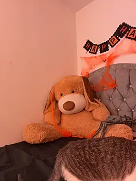 Melii_1's Live XXX Chat