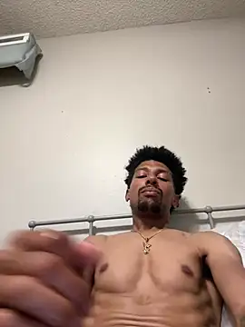 BigPrettyDick777 লাইভ XXX চ্যাট