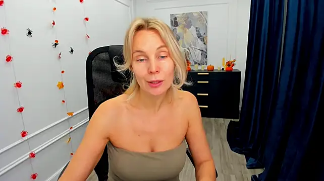 Chat XXX ao vivo de Sinty_Devis