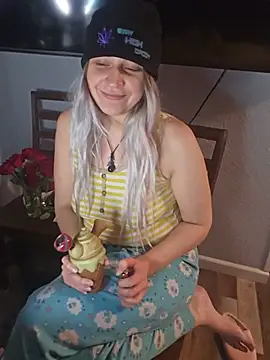 ScarletsWeb XXX чат на живо