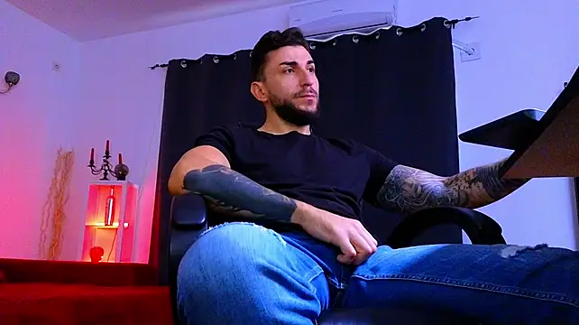 دردشة MightyAaron66 الجنسية المباشرة