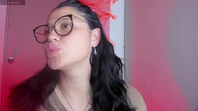 LuisaGranados লাইভ XXX চ্যাট