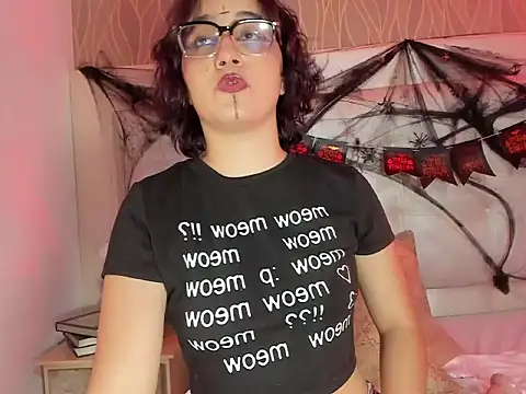 KiriVelvet_ Webcam-Show