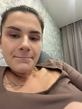 MiraReach's Live XXX Chat