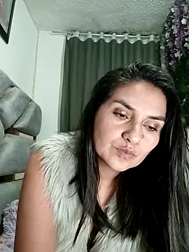 Chat +18 de AlejandraCortez_ ao vivo
