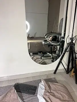 Aida_moreno Adlı Modelin Canlı XXX Sohbeti
