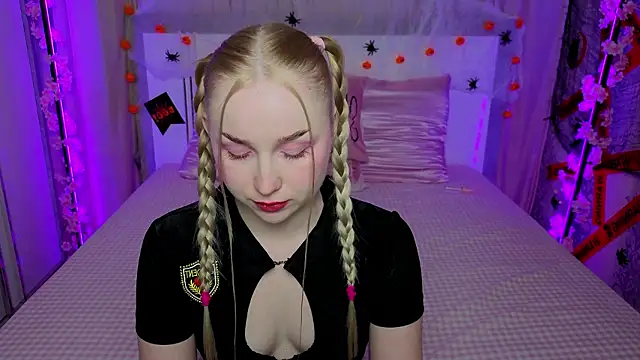 LilyStarlight Adlı Modelin Canlı XXX Sohbeti