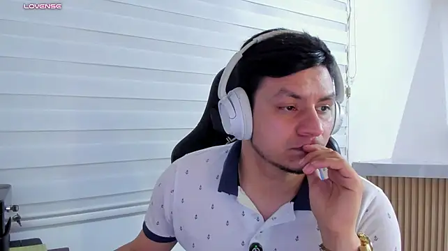 Rick_Adams' Live XXX Chat