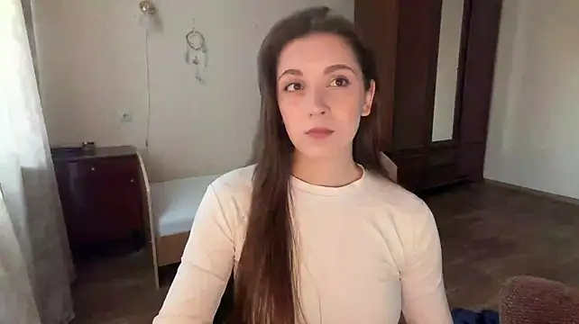 CortneyMontaluo Adlı Modelin Canlı XXX Sohbeti