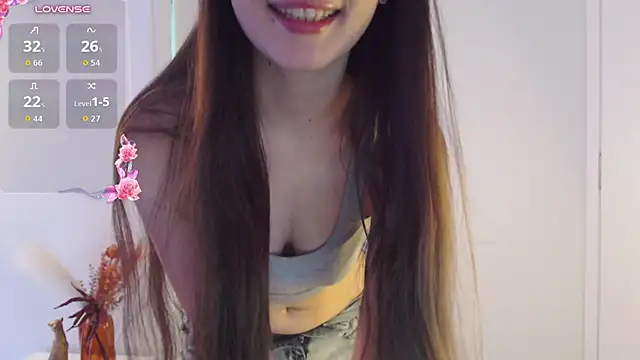 SoraLuna's Live XXX Chat