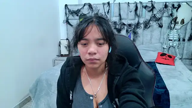 laureentt_ Chat XXX in diretta