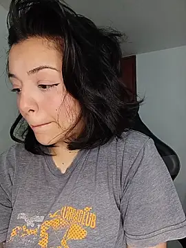 _Alele_n Live XXX chat