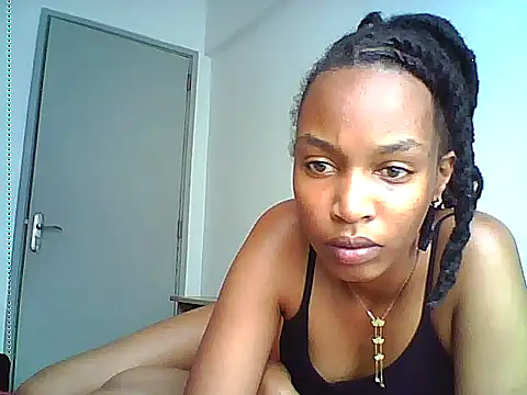צ'אט XXX בשידור חי של Hott_chicc