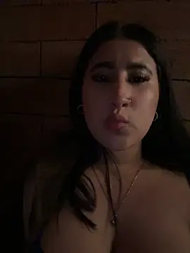 Kiitty_LSn Live XXX chat