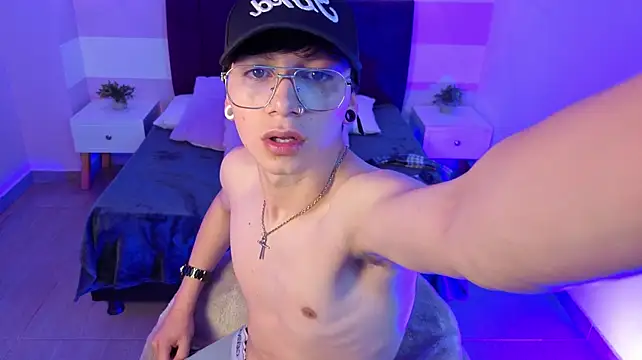 thejacoobn Live XXX chat