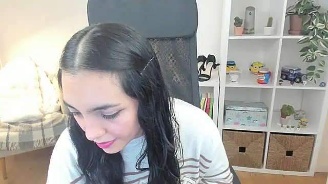 _BellaEvans_ Chat XXX in diretta