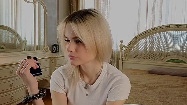 MercedezTimbs' Live XXX Chat
