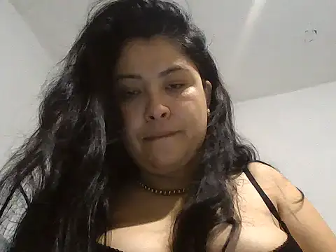 patylatina's Live XXX Chat