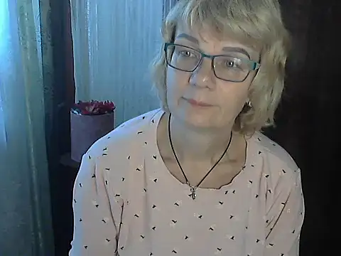 Онлайн чат XXX Mia_Olivia25