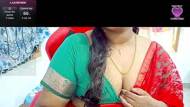 MALLUIVANIYA_COUPLE's Live XXX Chat