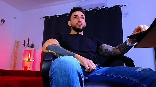 MightyAaron66 Chat XXX live