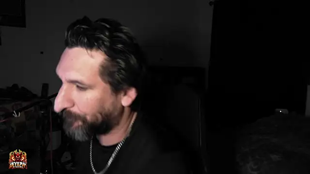 DevilPup75_'s Live XXX Chat
