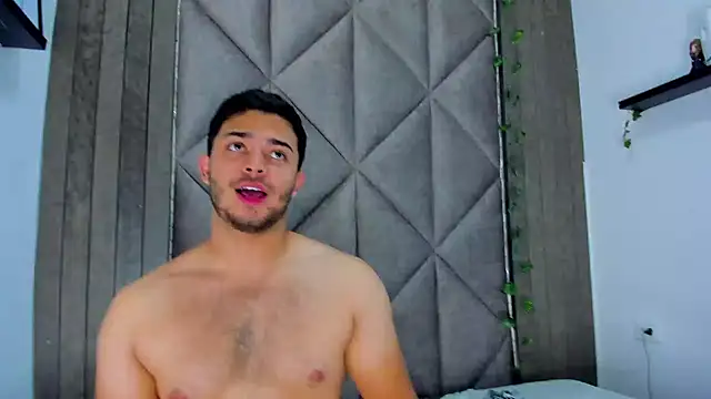 Chat XXX Live TylerWest_