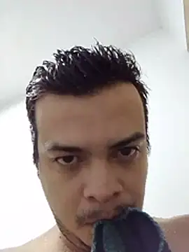 soytorres92 Show in webcam