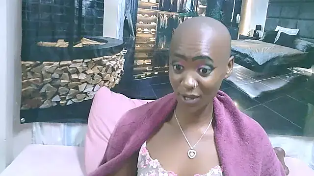 Živý XXX chat EbonyOlive69