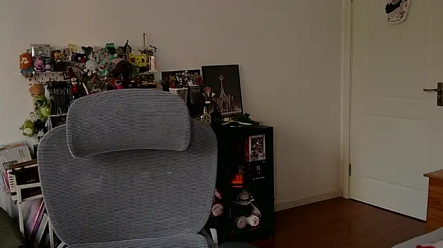 Chatroom XXX en direct de Adzard65