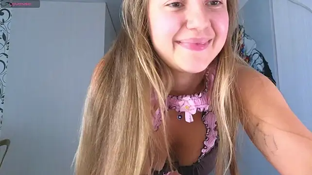 Yassyaaan Live XXX chat
