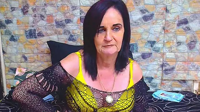 LuciousGrace live XXX chat