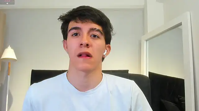 Chat +18 de Austinbolt ao vivo